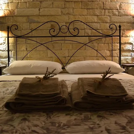 La Baita Delle Rocche Apartment *
