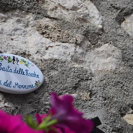 La Baita Delle Rocche Apartman *
