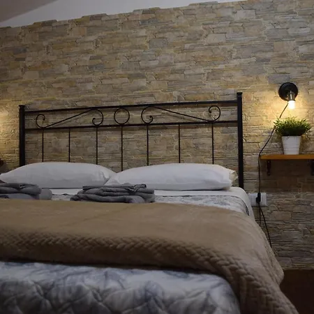 La Baita Delle Rocche Apartman *