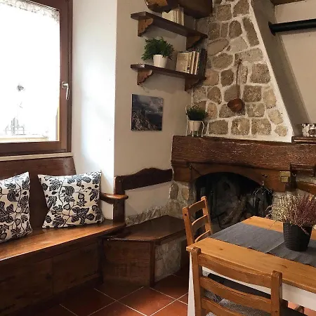 La Baita Delle Rocche Terranera